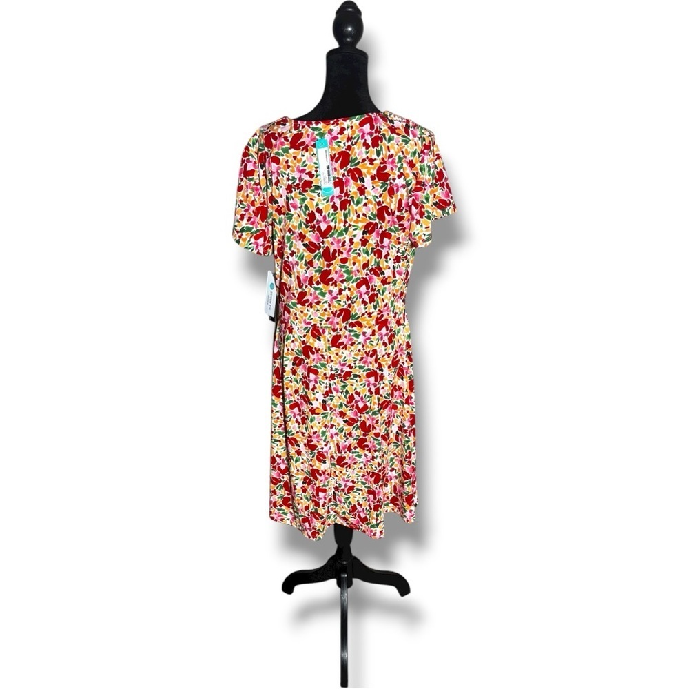 Maggy London New With Tags Multicolor Floral Knee Length Short Sleeve Dress - Picture 5 of 16